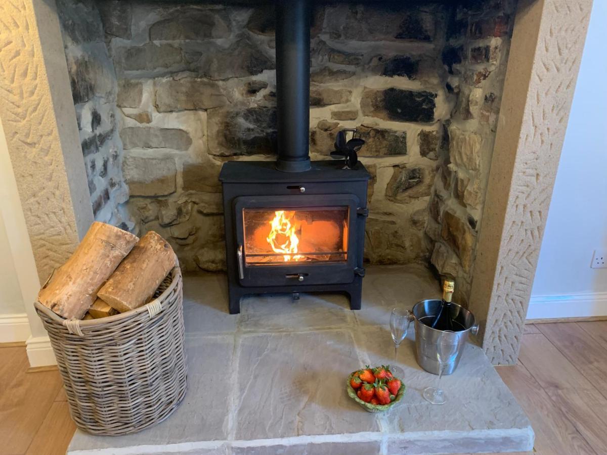 Atte Combe Cottage Acomb  エクステリア 写真